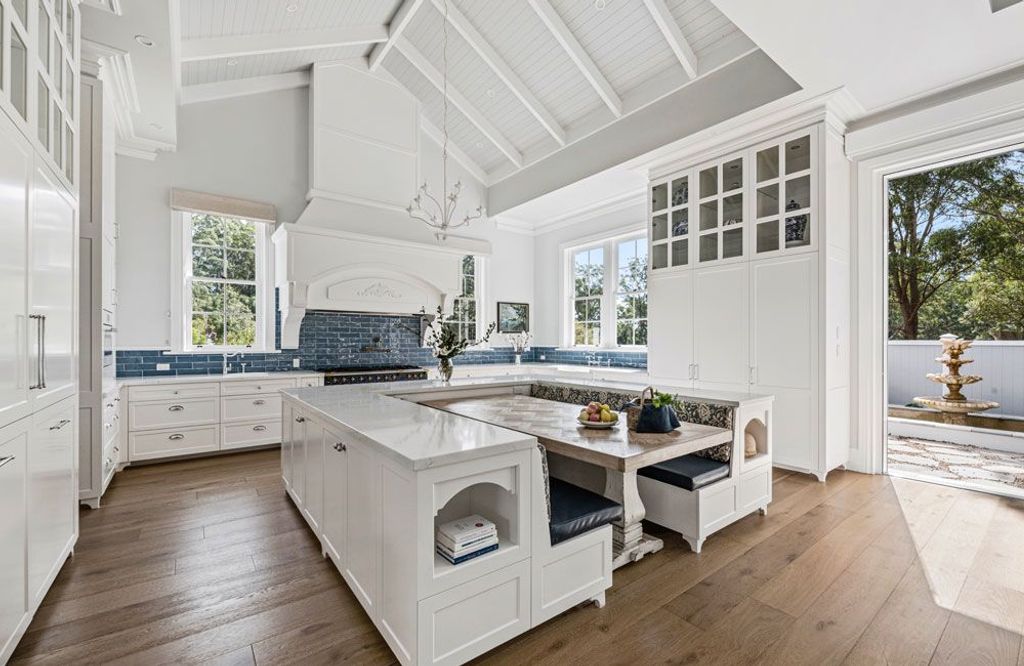 Project Ben (center dining table)