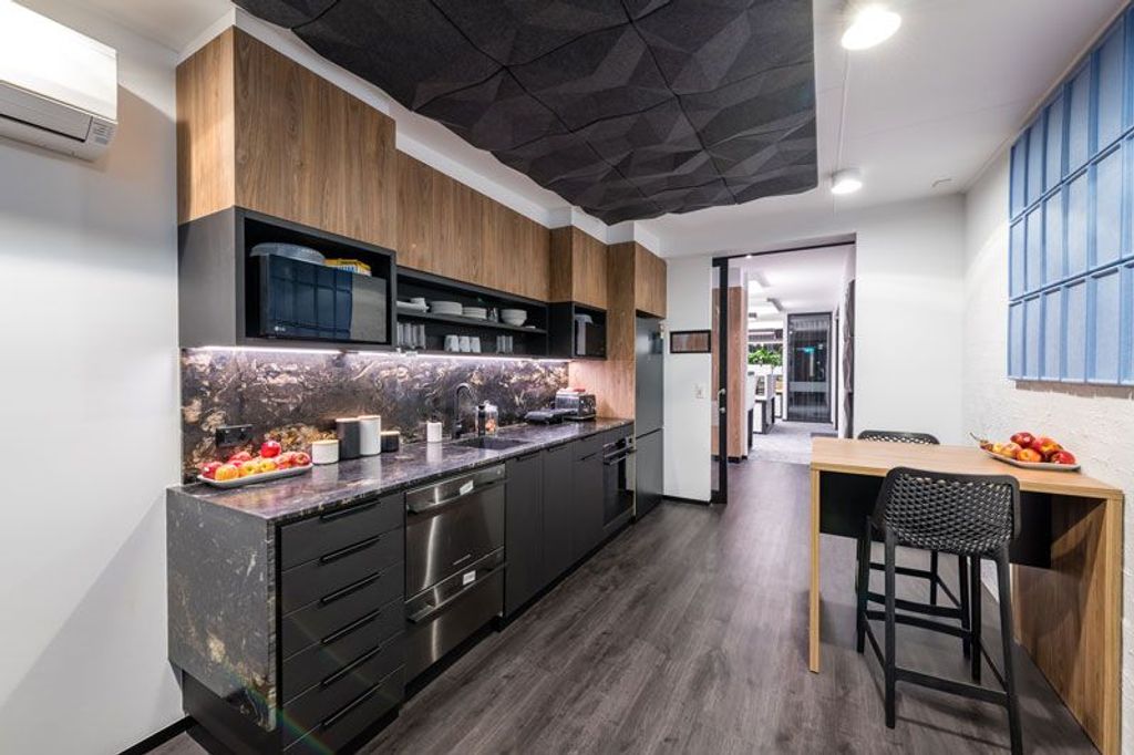 Project RE/MAX (Remax office pantry in black)