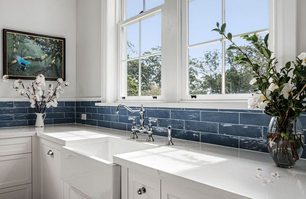 Project Ben (old style kitchen sink)