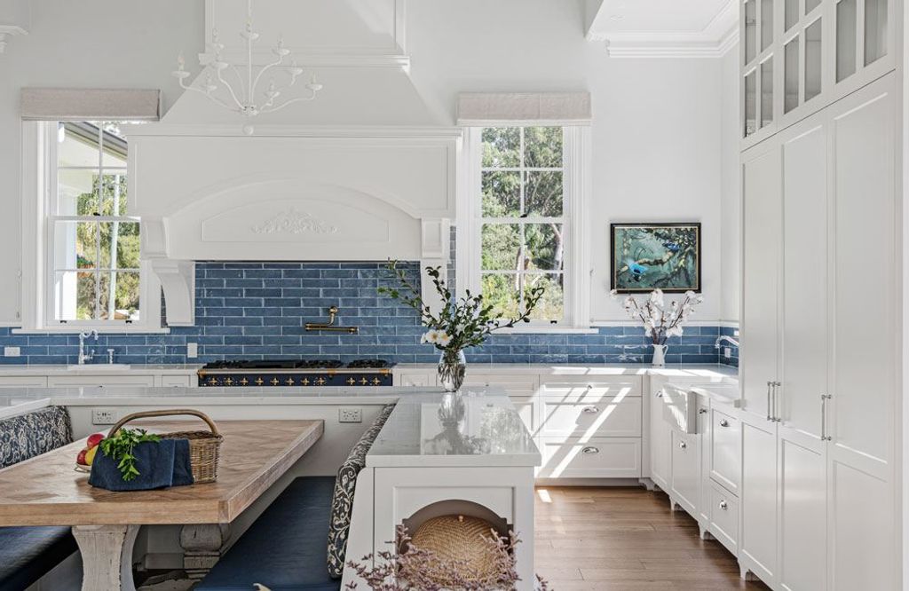 Project Ben (kitchen with sunrays)
