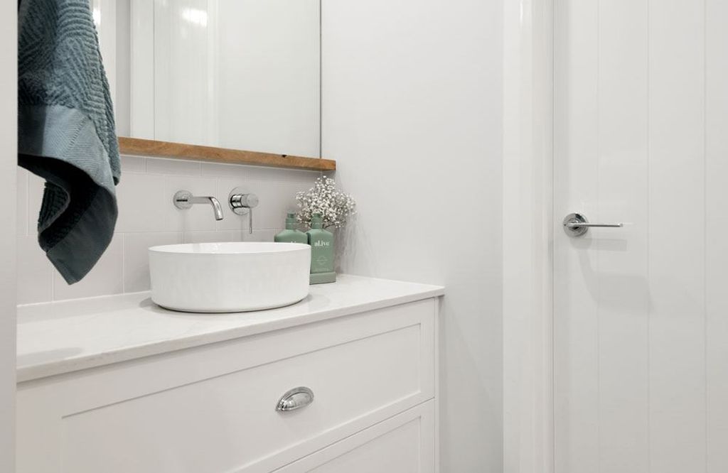 Project Trafalgar (Trafalgar House powder area in white with white single sink)