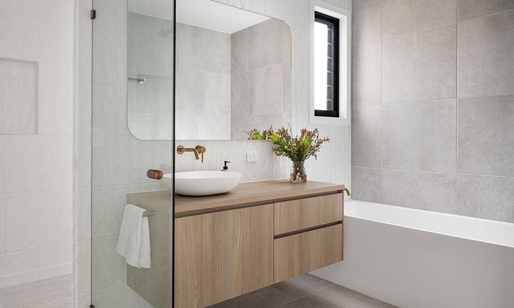The Summit House (Bathroom)