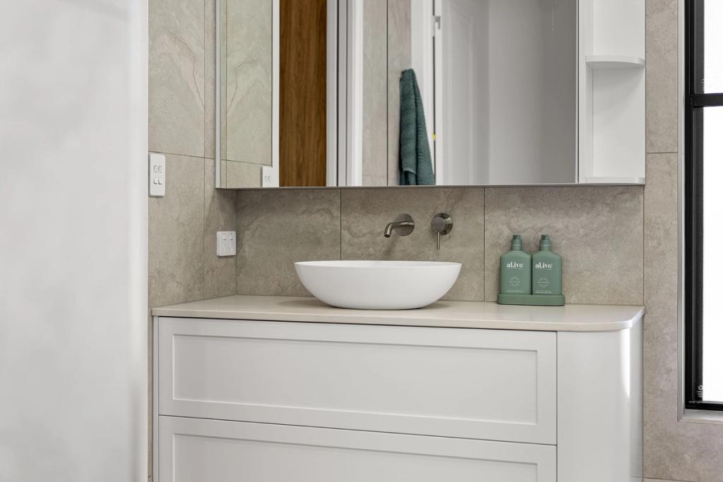 Project Curve (Bathroom Sink)