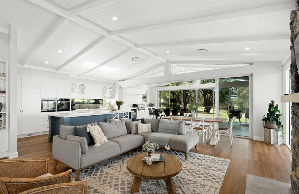 Project Trafalgar (Trafalgar house living room view)