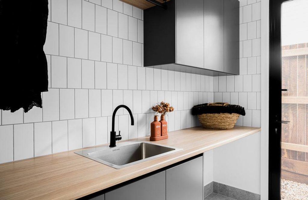 Project Geoffrey (geoffrey street dirty kitchen sink)
