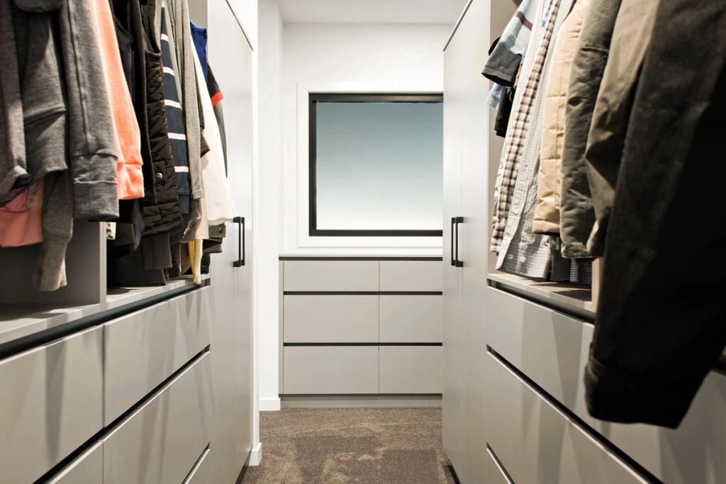 Project Thurston (Wardrobe cabinet with clothes and cabinets)