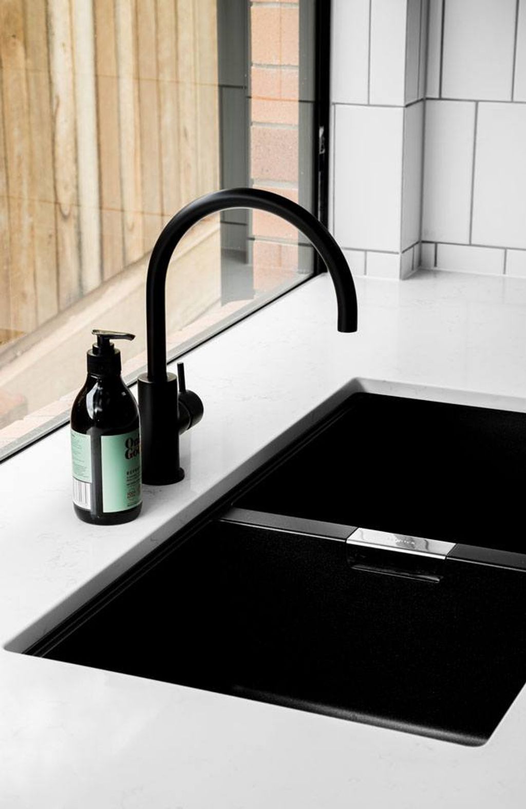 Project Geoffrey (geoffrey street kitchen sink)