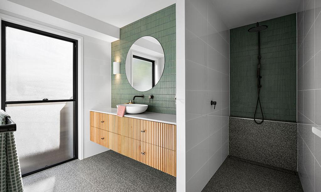Our Lady McQueen (Showerroom with Sink)