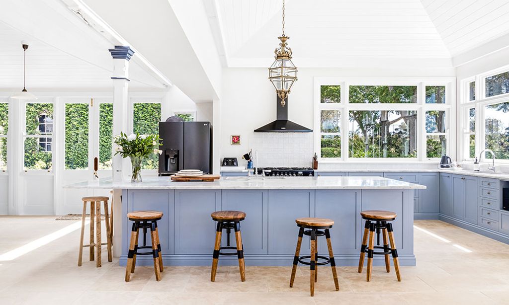 Homestead Living (Dining Counter in Kitchen)