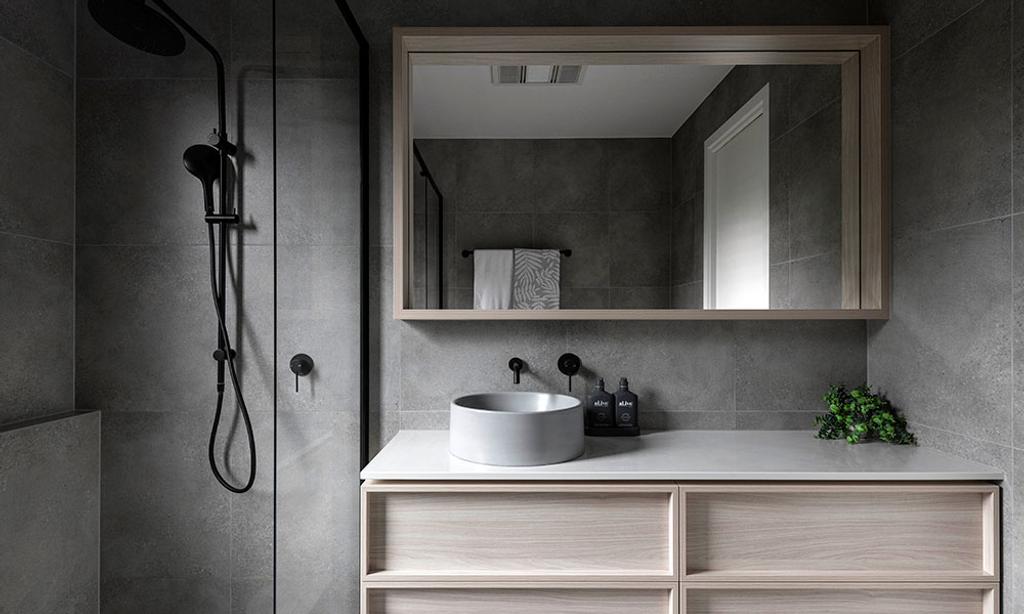 Project Mackenzie (Bathroom)
