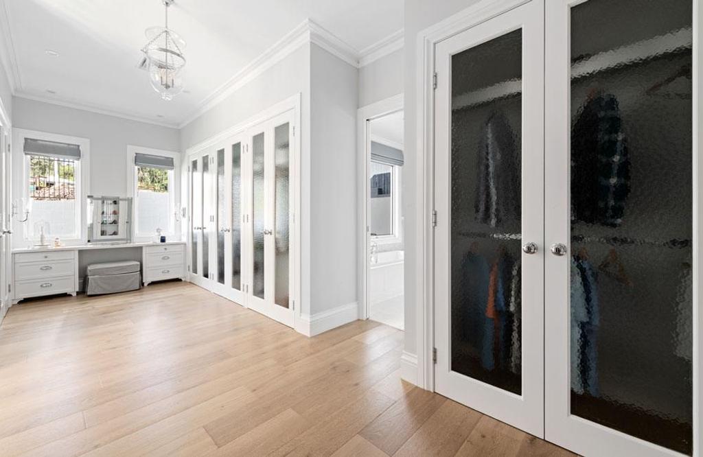 Project Ben (walk in closets)