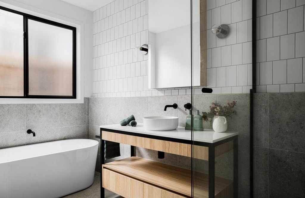 Project Geoffrey (geoffrey street bathroom)