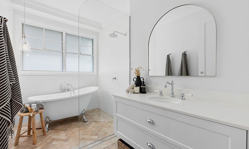 Kennedy Cottage (Bathroom)