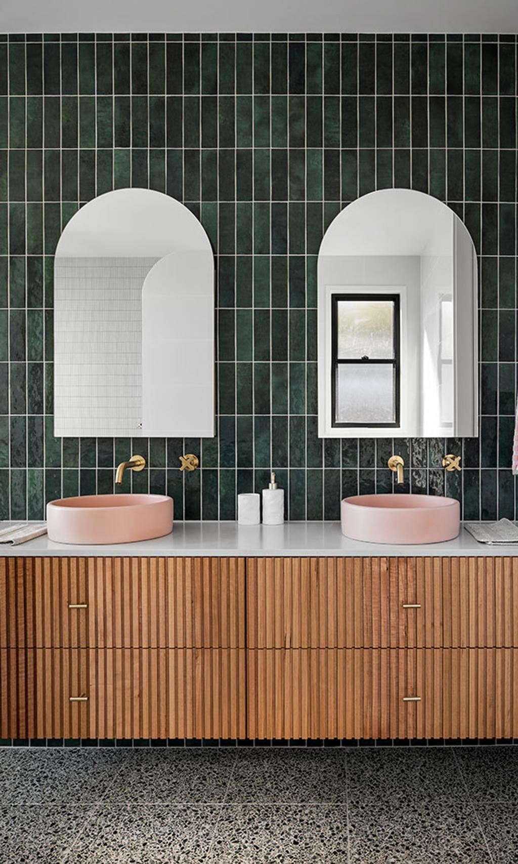 Our Lady McQueen (Powderroom Sinks)