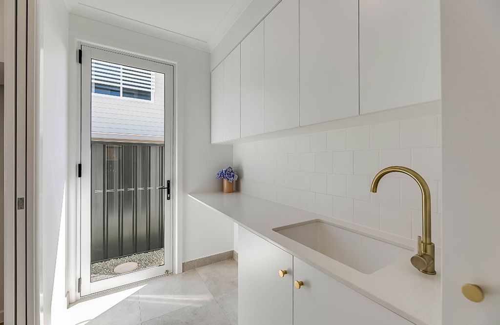 Cranley 2.0 (white cabinets with golden faucet sink)
