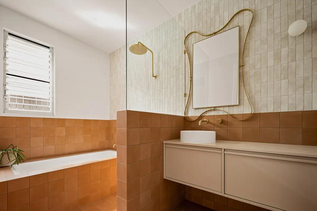 Project Alice (a modern bathroom with sink, faucet, shower and a bath tub)