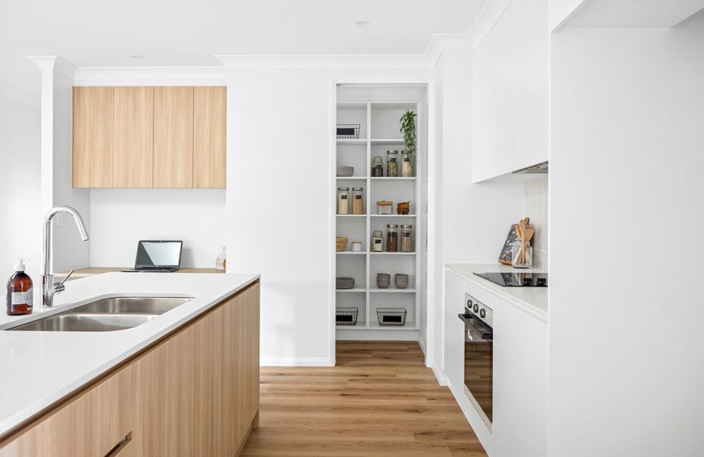 McGrory (McGrory kitchen pantry)