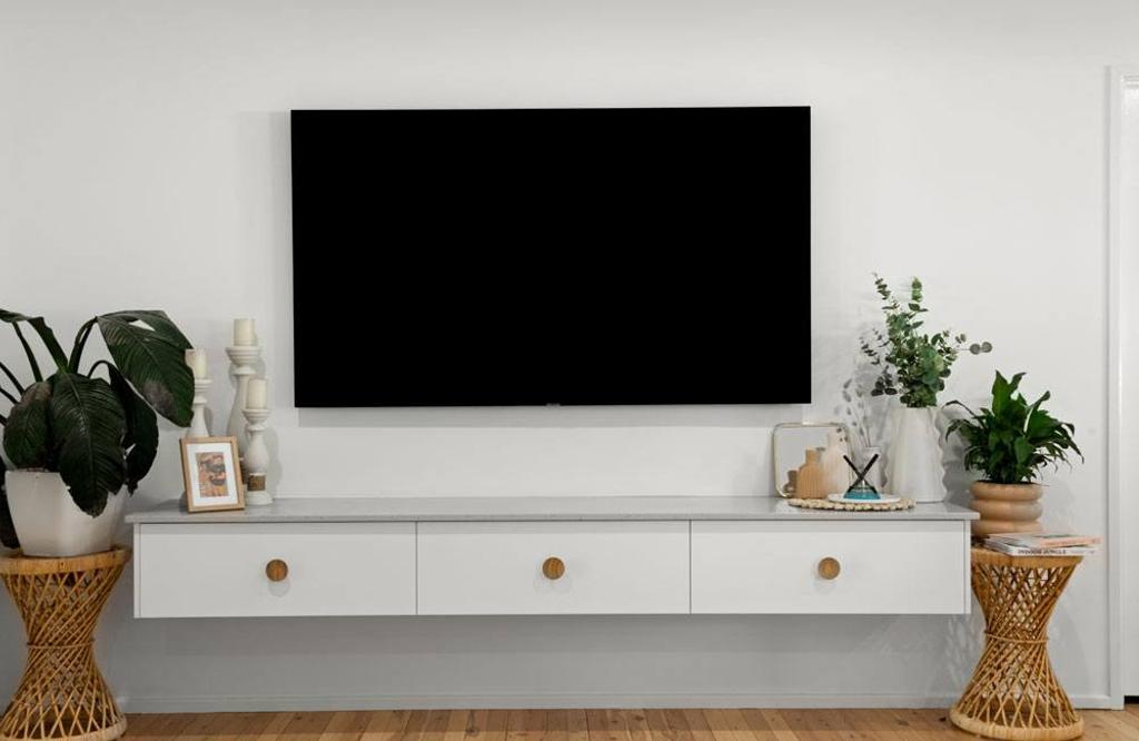 24 Angus St. TV unit