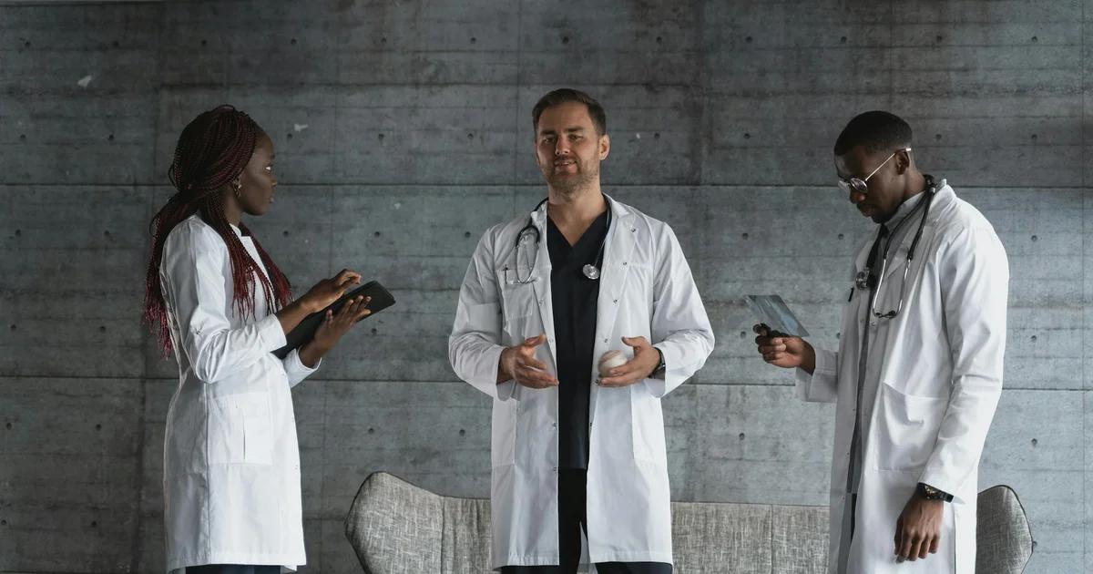 Patients actively engaging in discussions about AI healthcare interfaces and systems.