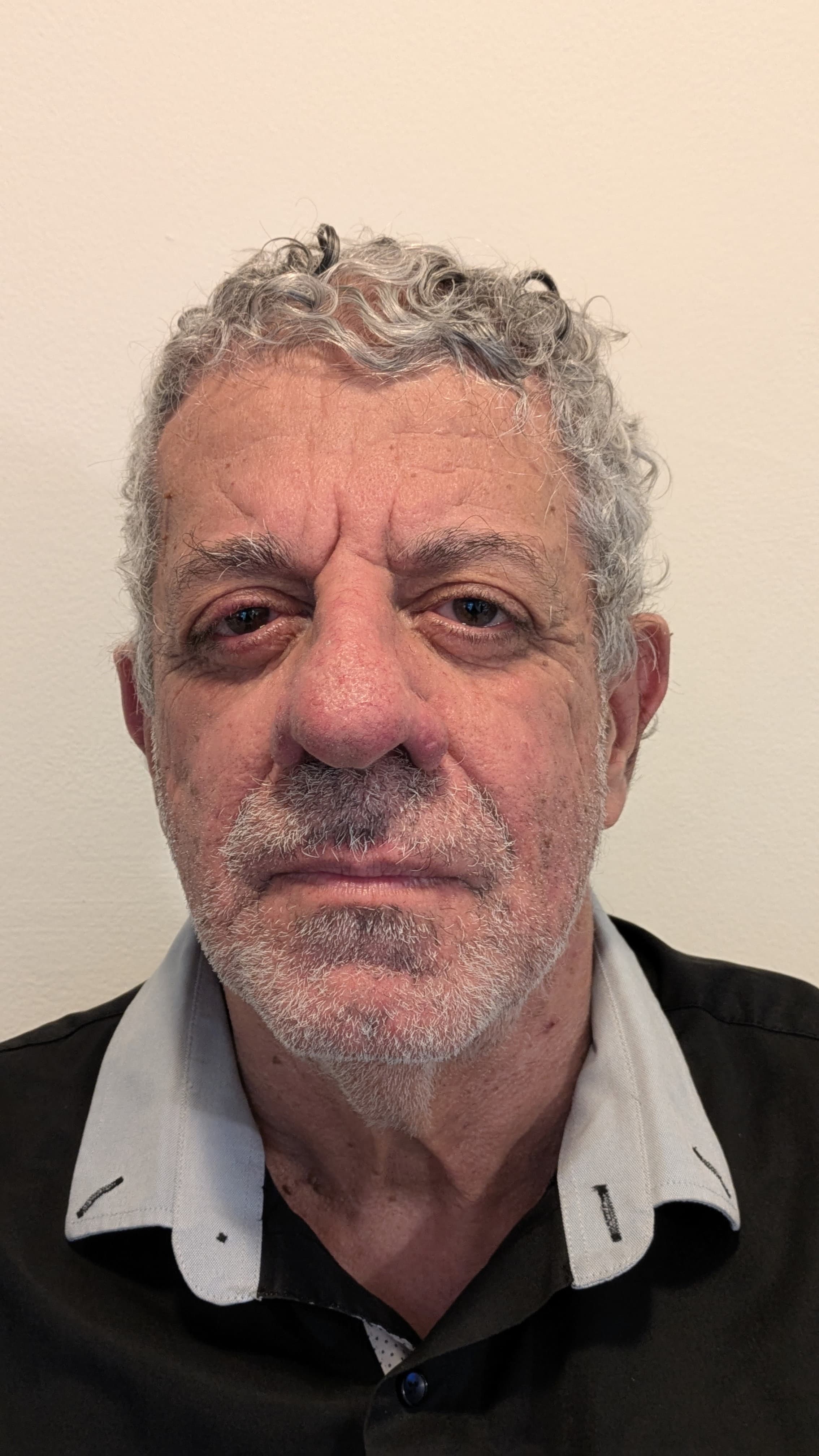 אהרון שבי