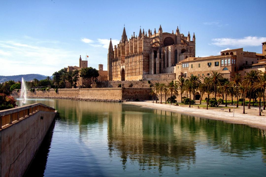 Explore Palma de Mallorca