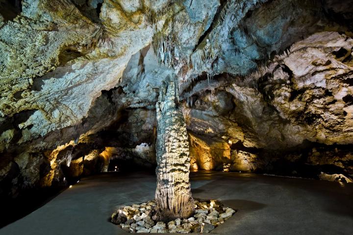 Lipa Cave