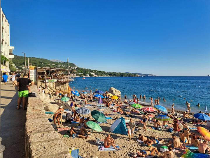 Sutomore Beach