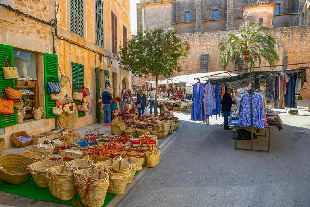 Explore Mallorca’s local markets