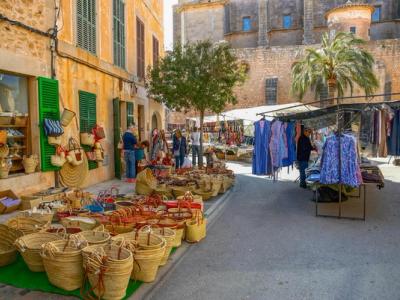 Explore Mallorca’s local markets