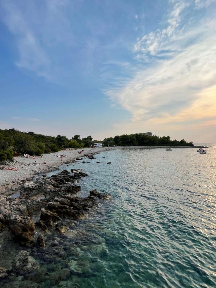 Mirište Beach