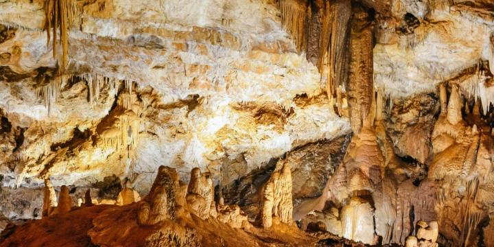 Lipa Cave