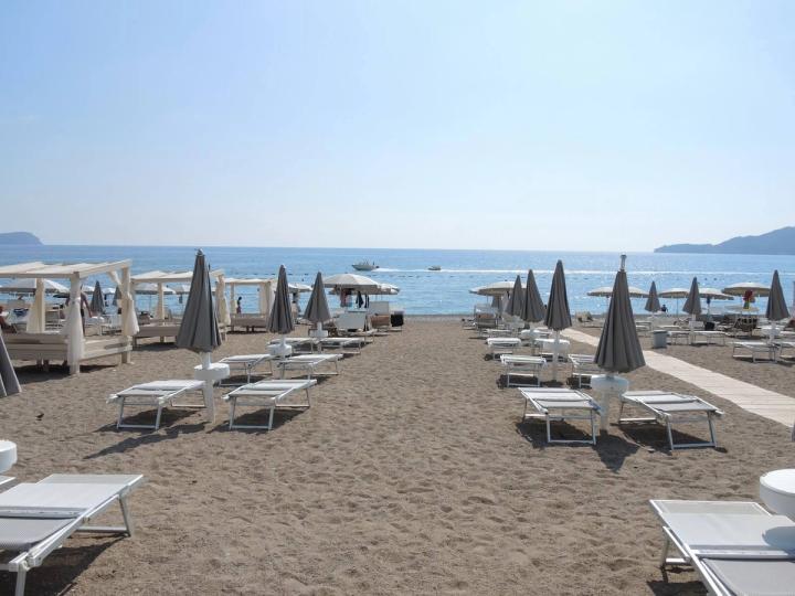 Bečići Beach