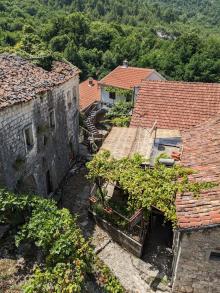 Explore the small village of Godinje