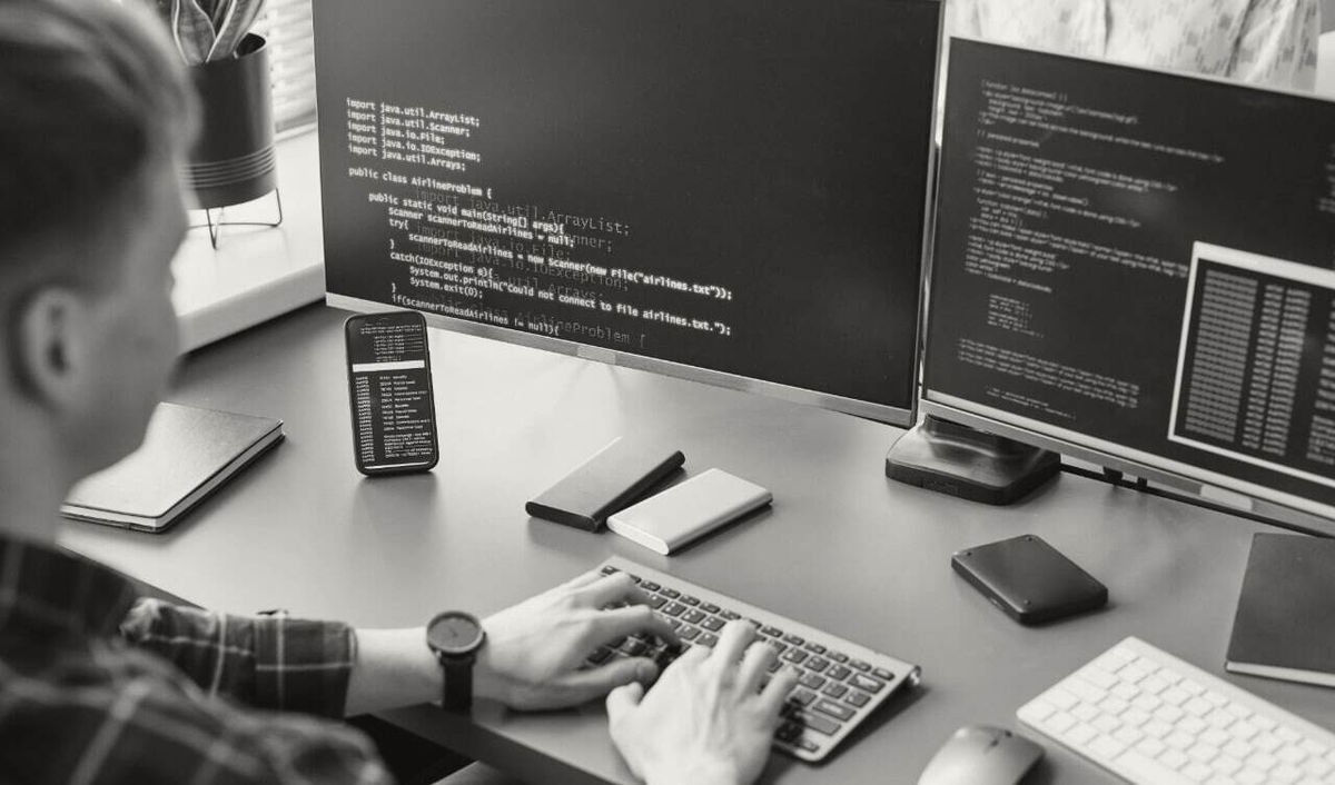 Fábrica de software Colombia 2026: ventajas, costos y cómo elegir