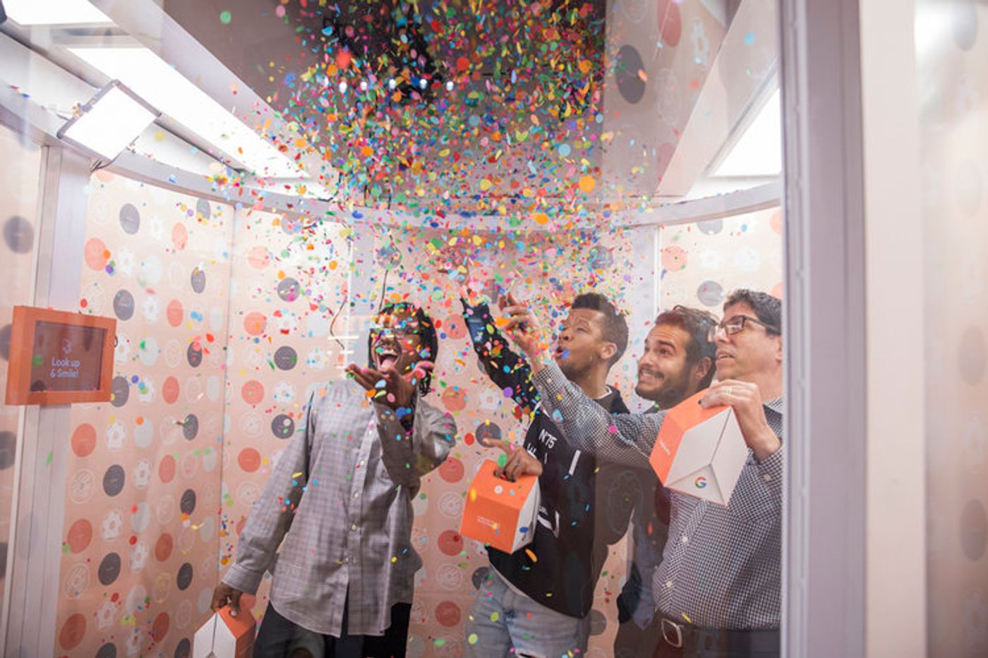 confetti booth