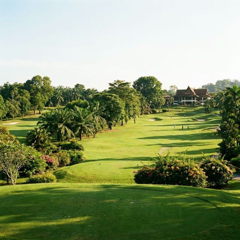 Buying vs. Leasing Golf Memberships: A Strategic Pro-Con Analysis