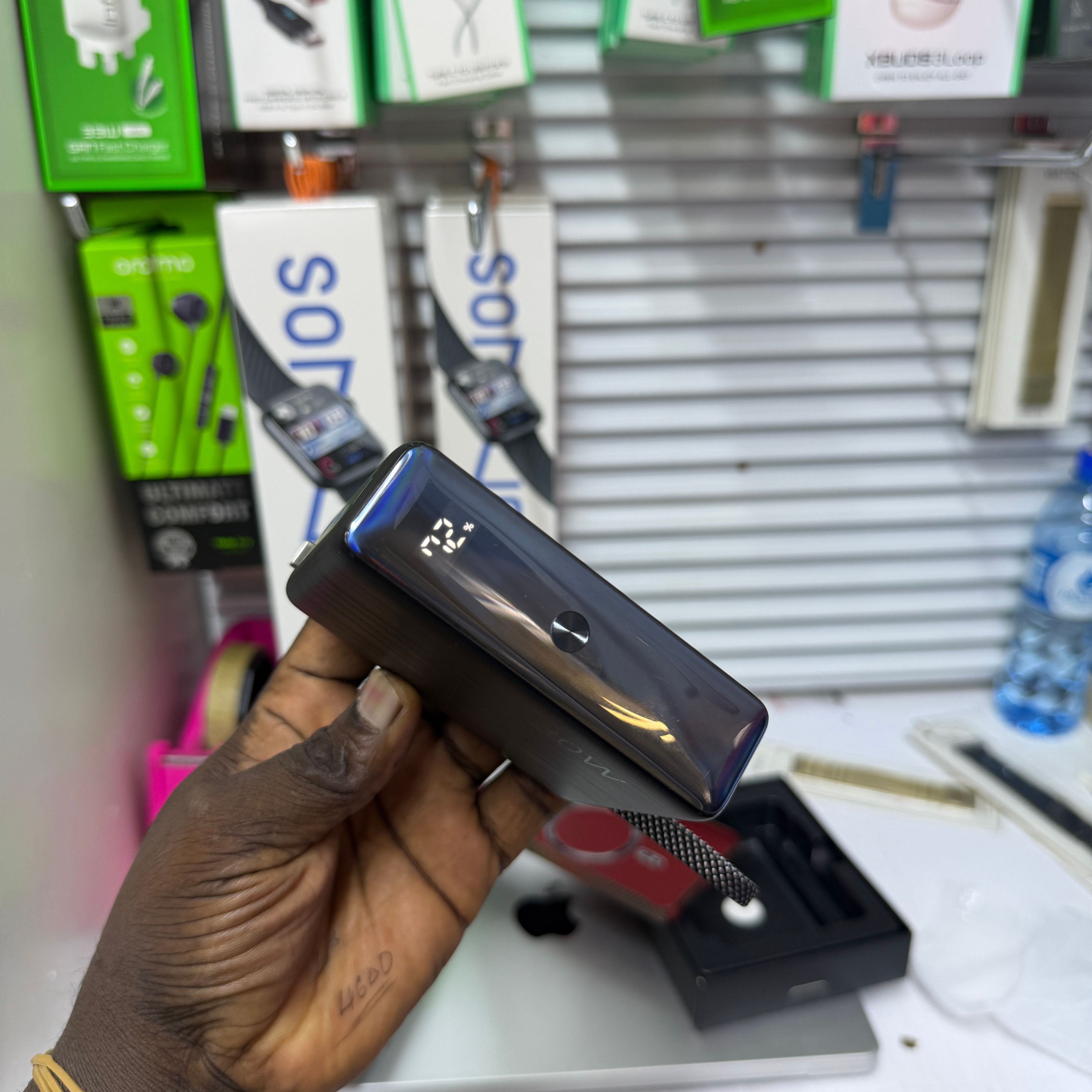 Oraimo Power Nova L21 30,000 mAh 30w  fast charging thumbnail 3