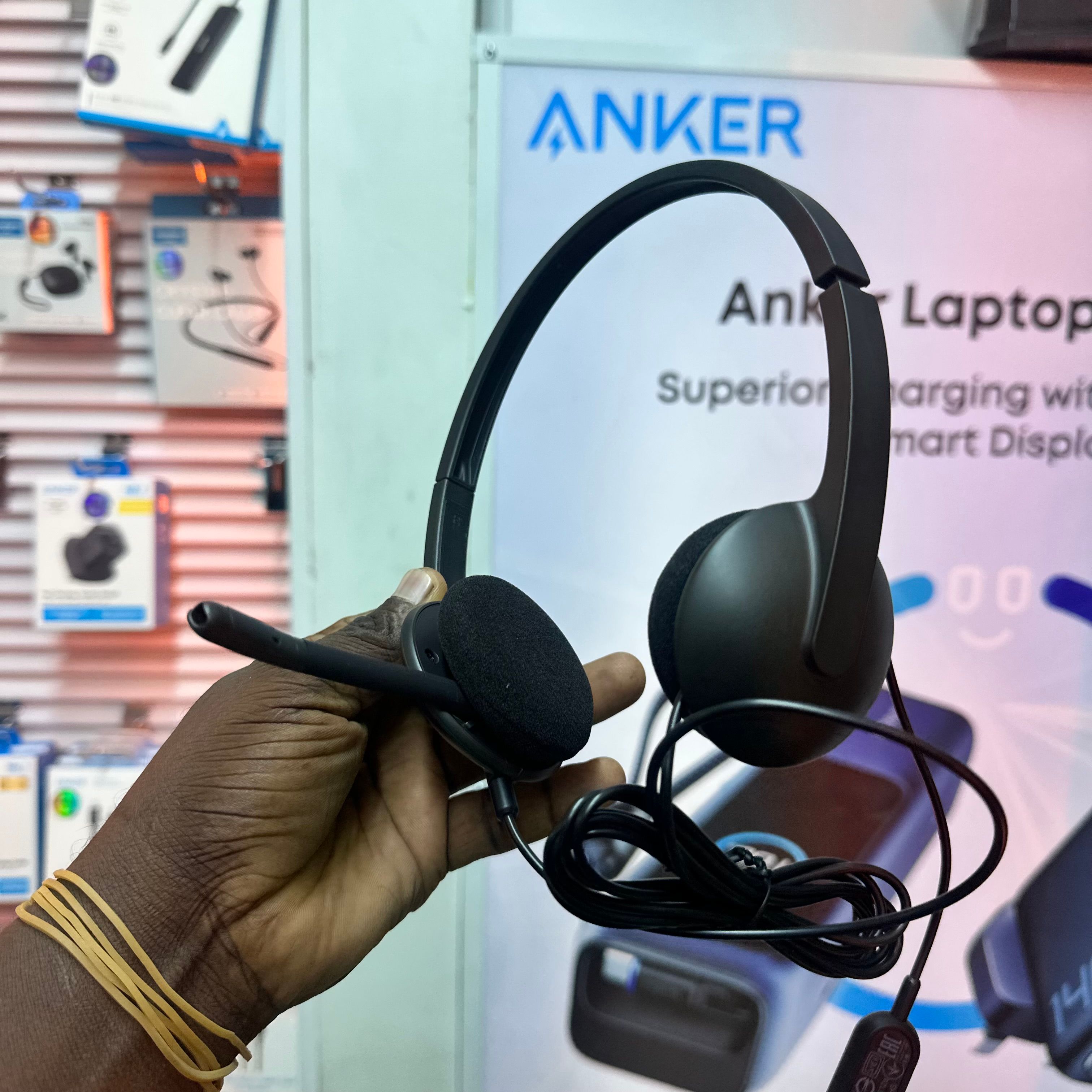 Logitech H340 virtual Assistant Headphones thumbnail 3