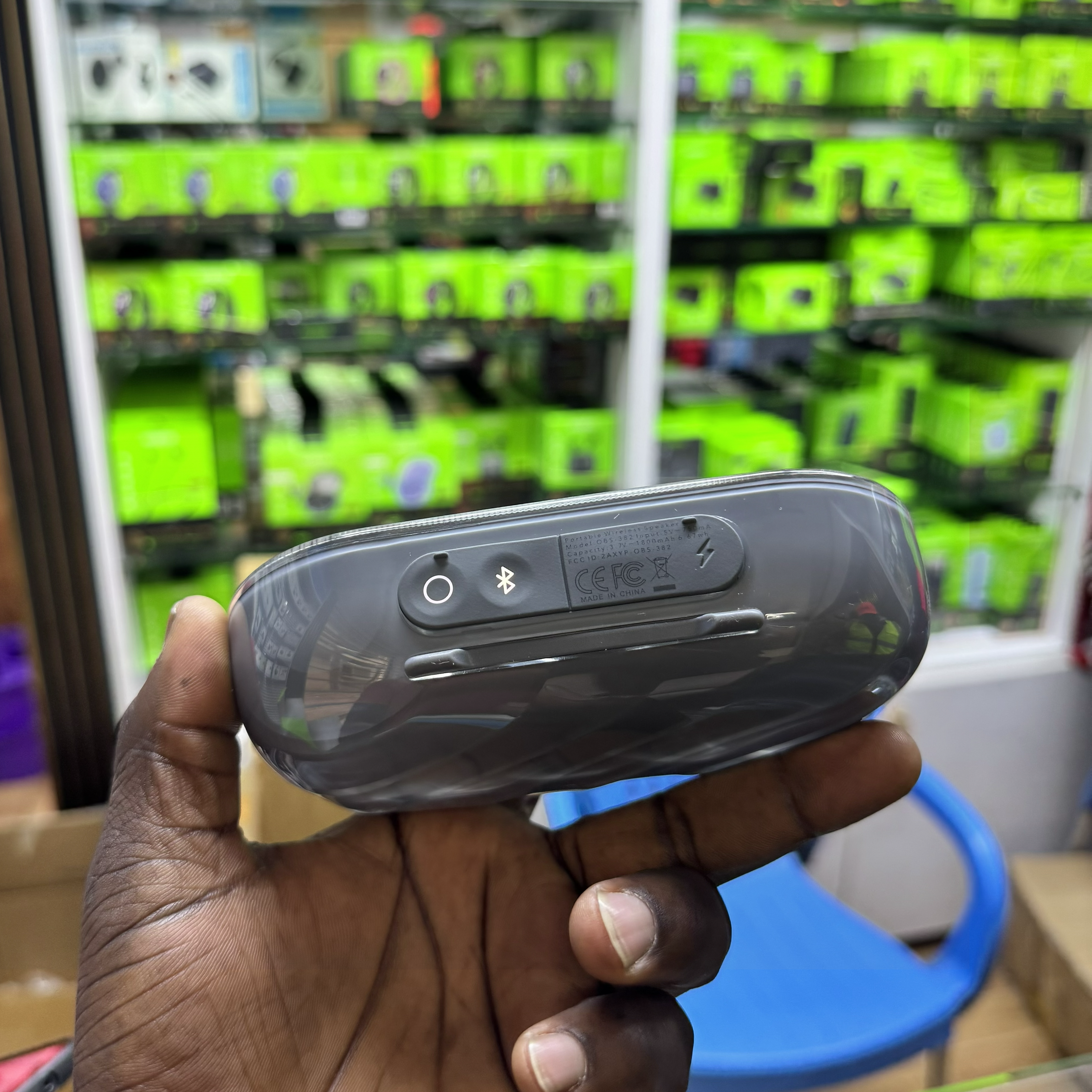 Oraimo SpaceBox 8W FM Wireless Speaker thumbnail 4