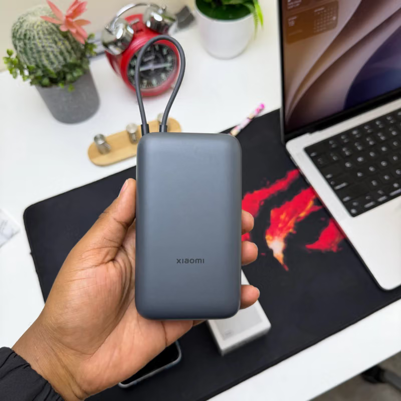 xiaomi 20000mAh powerbank with cable thumbnail 2