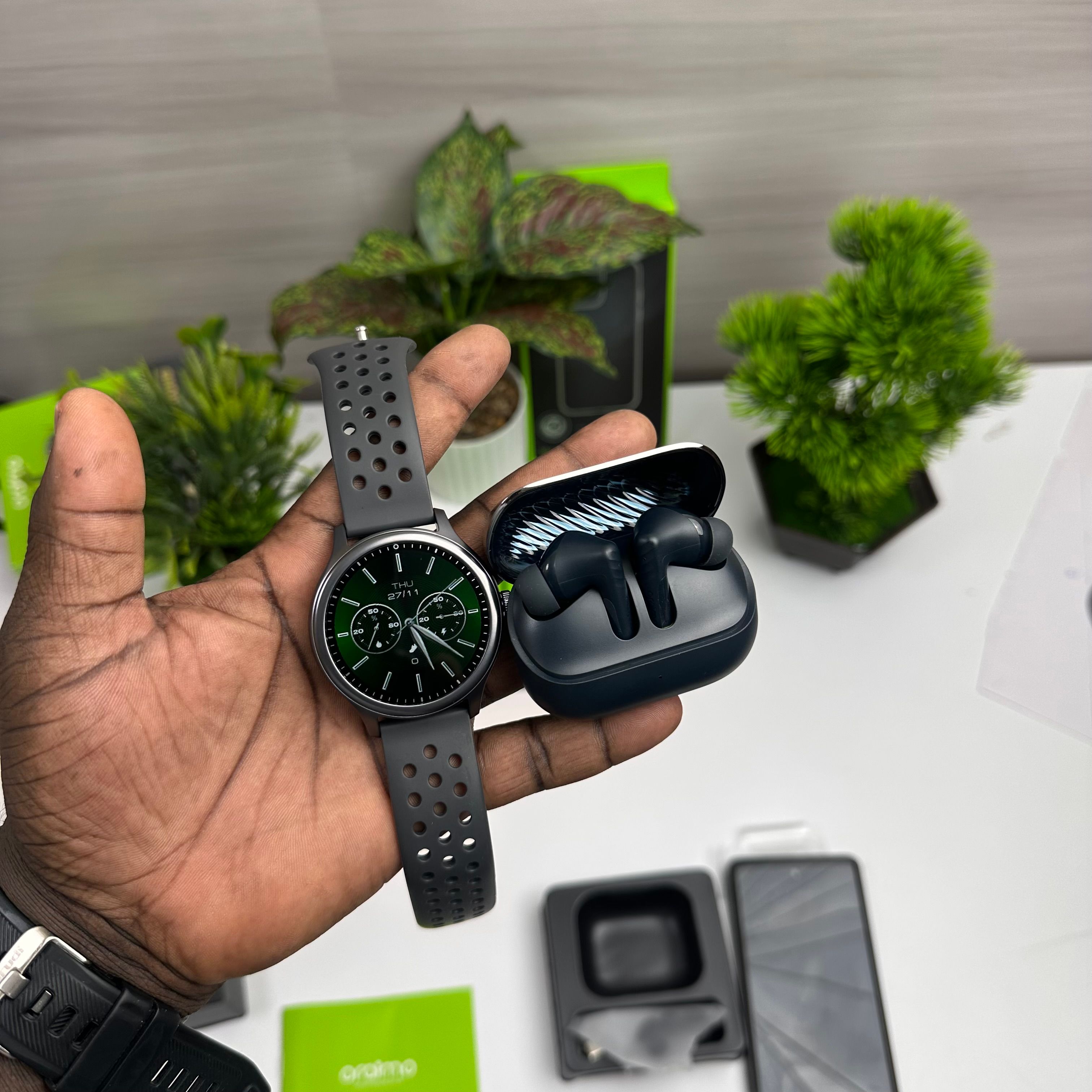 Save Ksh 700‼️ Get Oraimo SpaceBuds Neo Plus (ANC) + Oraimo Watch 6R  thumbnail 2