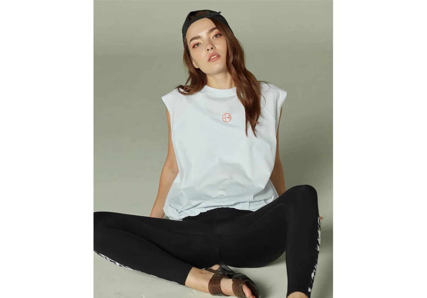Noo Wallaya Editorial