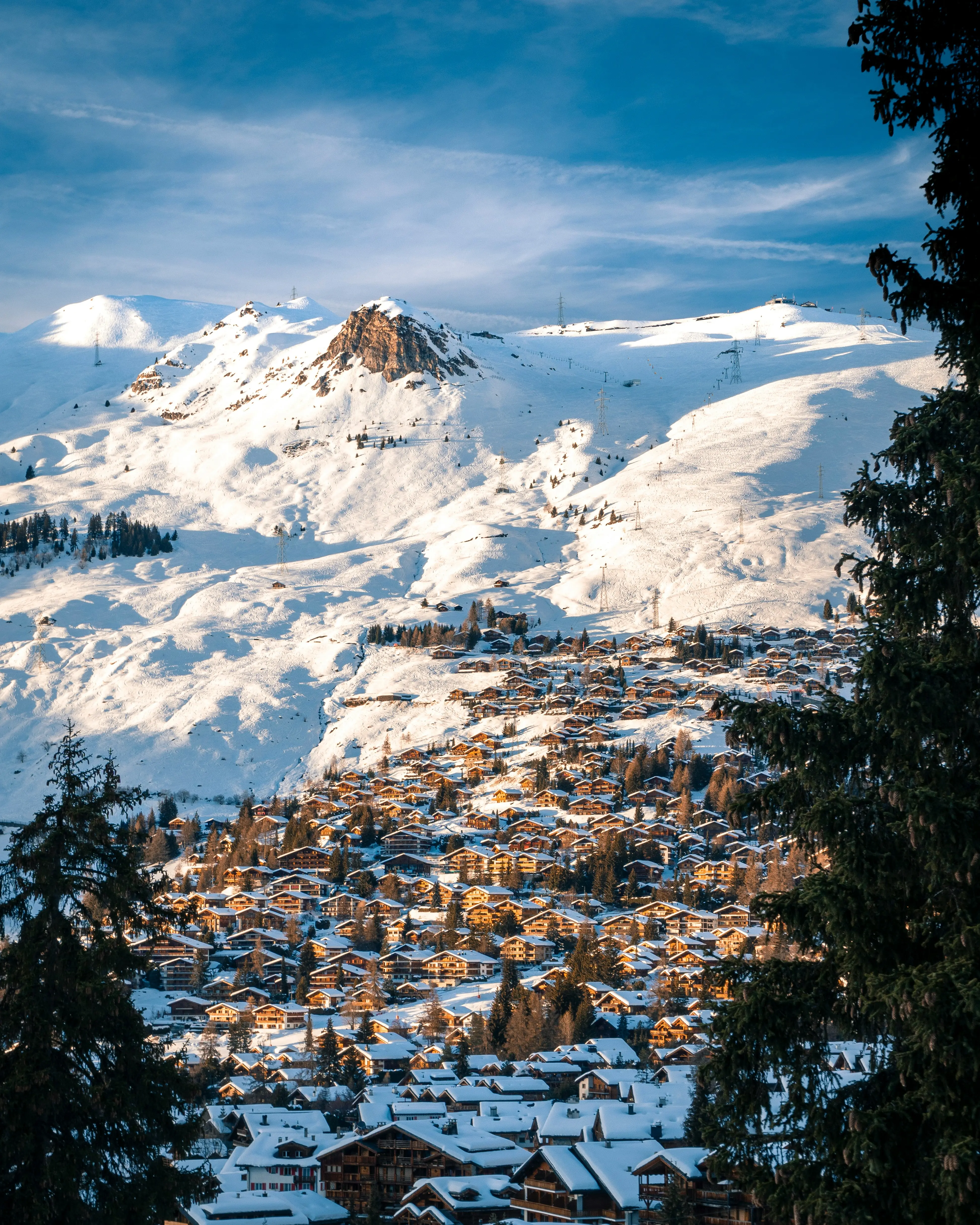 Skiferie til Schweiz – Luksus, alpetoppe og legendarisk skiløb