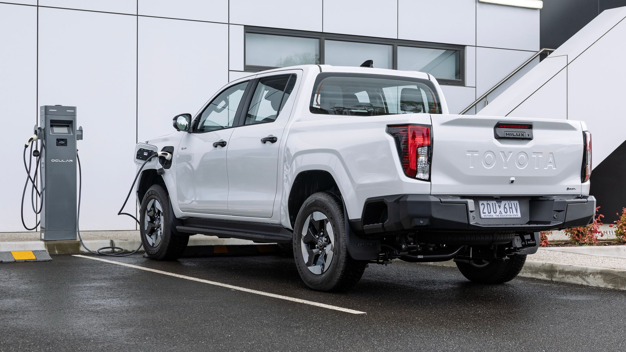 Toyota HiLux BEV priced from $74,990 as Australia's first electric HiLux arrives - Image 2