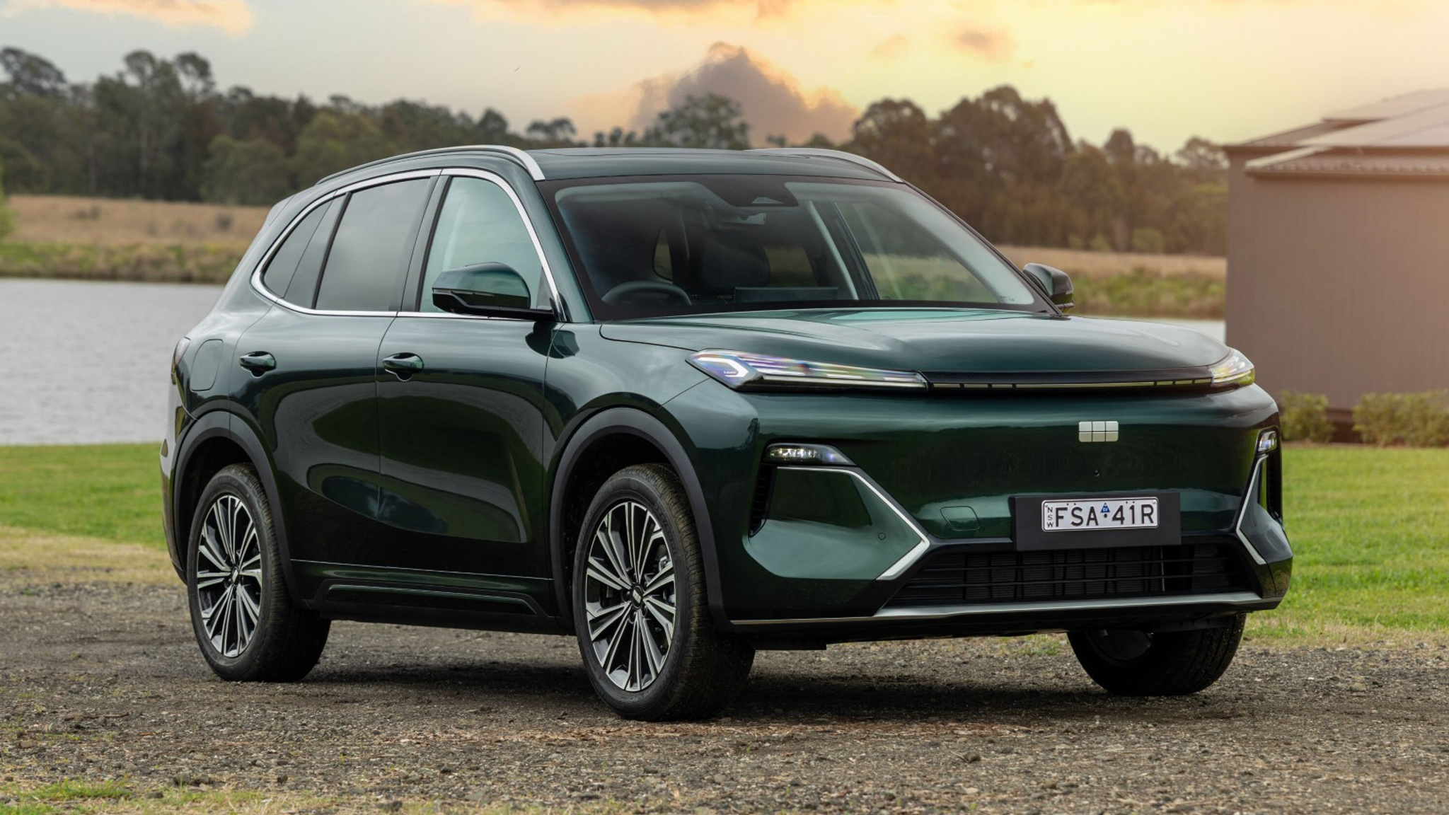 2026 Geely Starray EM-i AWD lands with 220kW and 1,065km range - Image 1