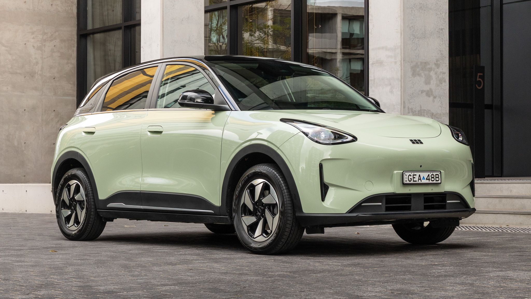 Geely EX2