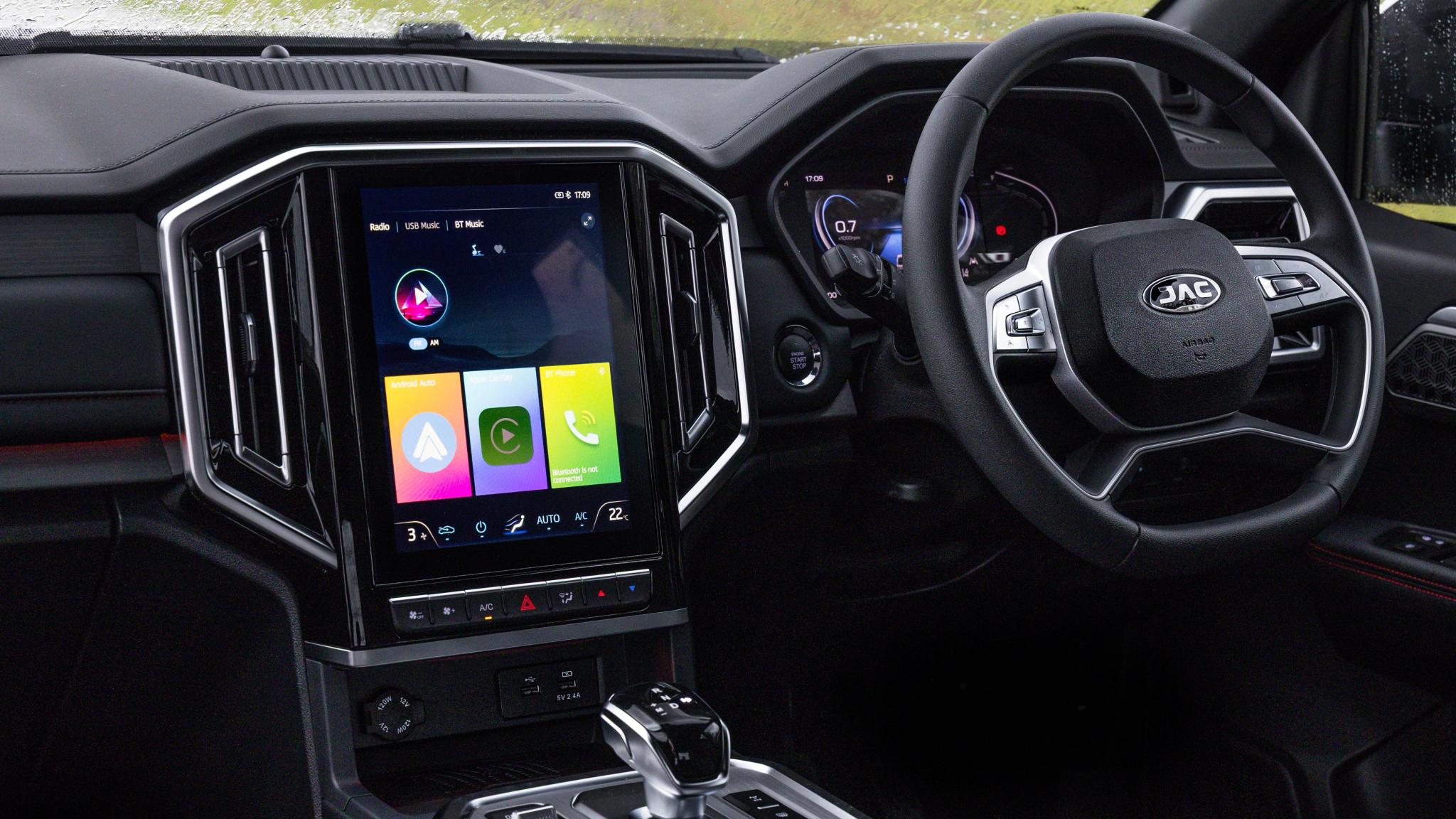 JAC T9 Tradepro cab-chassis starts from $38,990 with a free tray  - Image 3