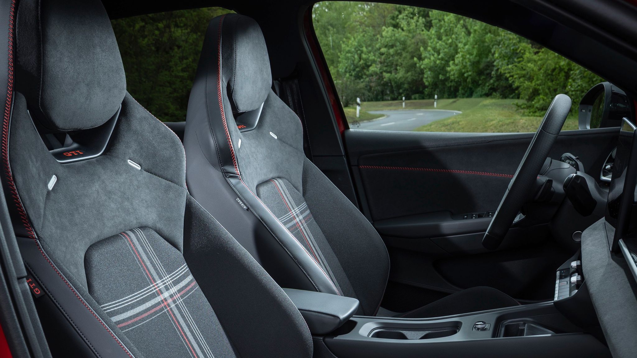2027 Volkswagen ID. Polo GTI revealed as first ever electric GTI - Image 6