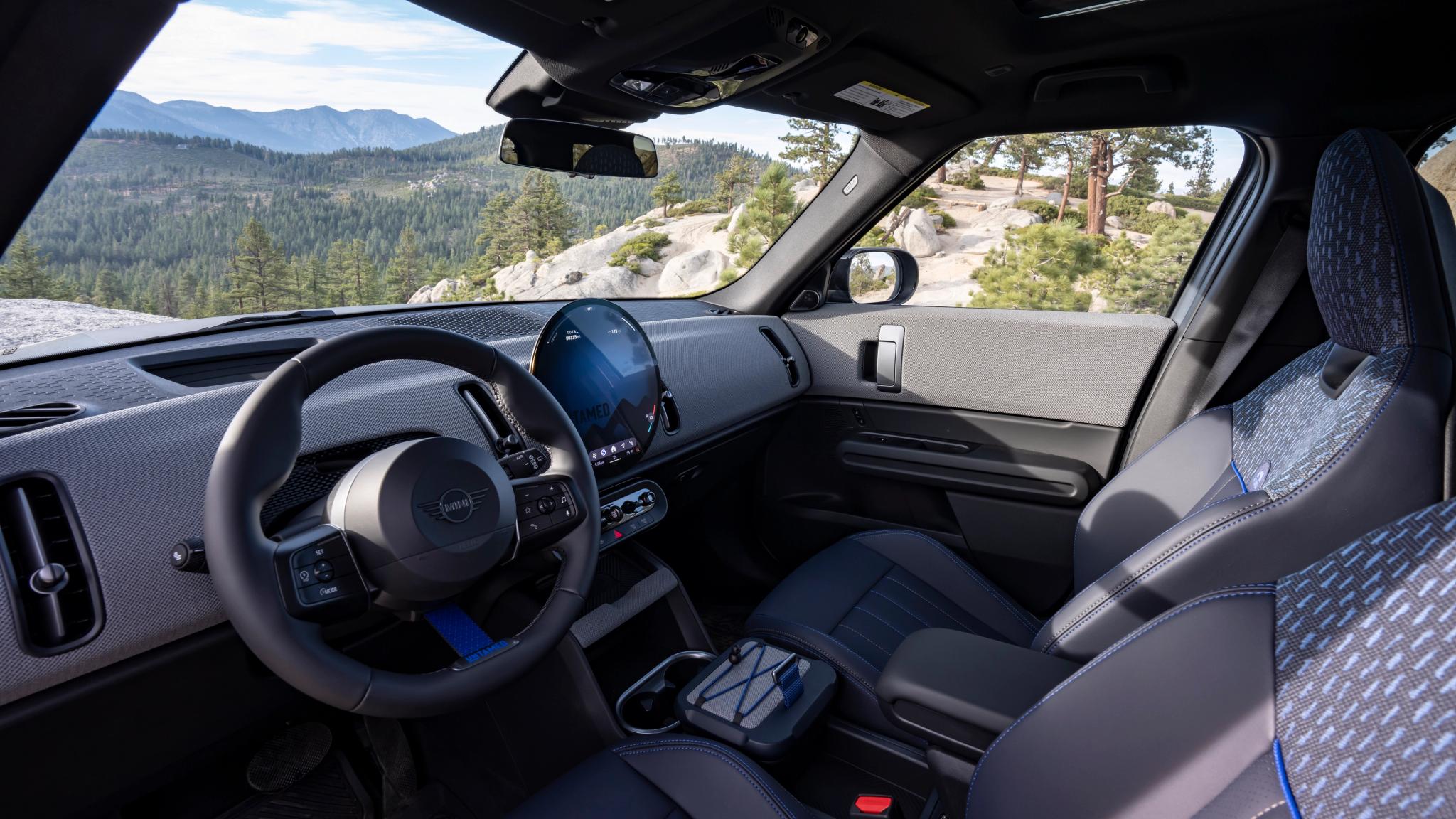 Mini Countryman Untamed Edition interior