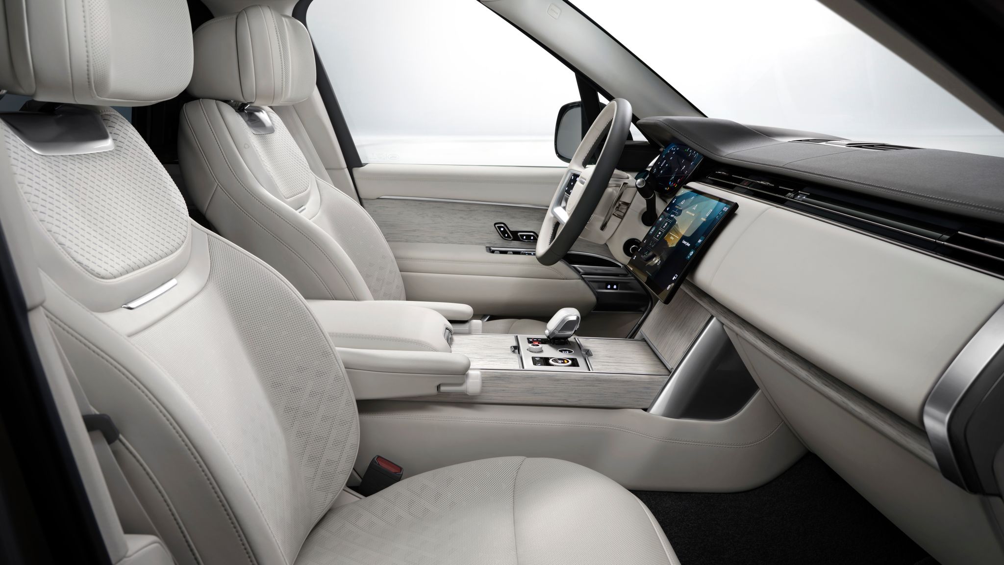Range Rover SV Ultra lands in Australia from $472,400 with world-first audio tech - Image 5